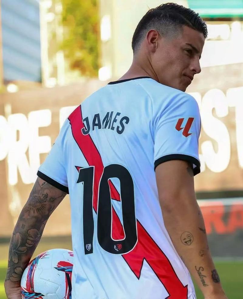 Tả Cô Giáo Lớp 5